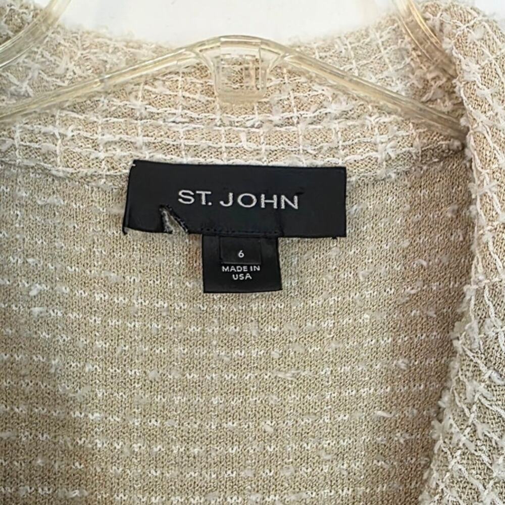 St. John Tweed Fringe Knit Rose Button Front Shoulder Pad Tailored Blazer Jacket - Picture 3 of 9